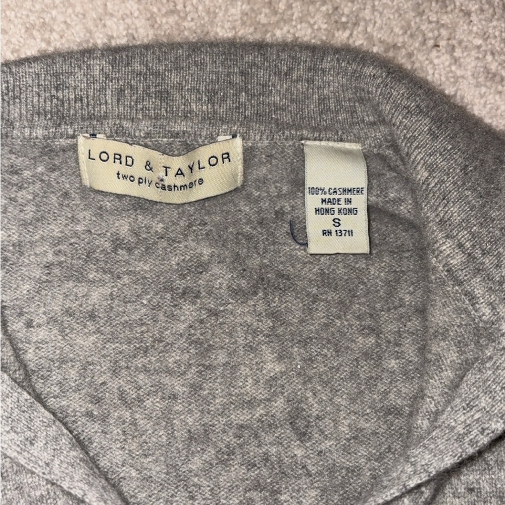 Lord & Taylor Soft Gray 100% Cashmere Knit